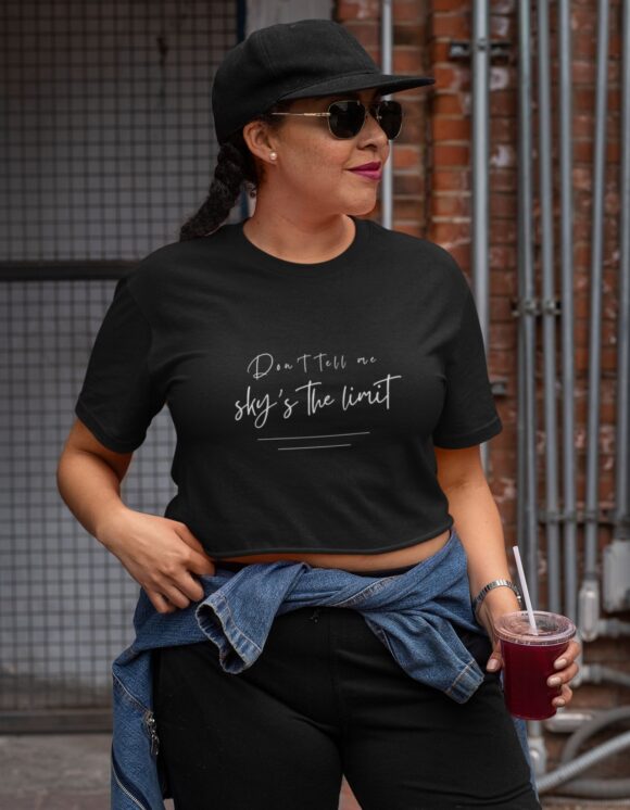 SKY TYPOGRAPHY CROP T-SHIRT