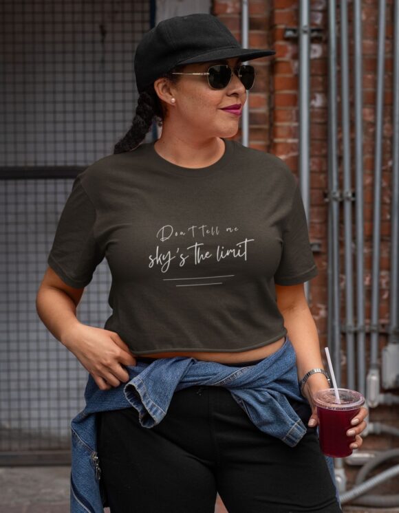 SKY TYPOGRAPHY CROP T-SHIRT - Image 3