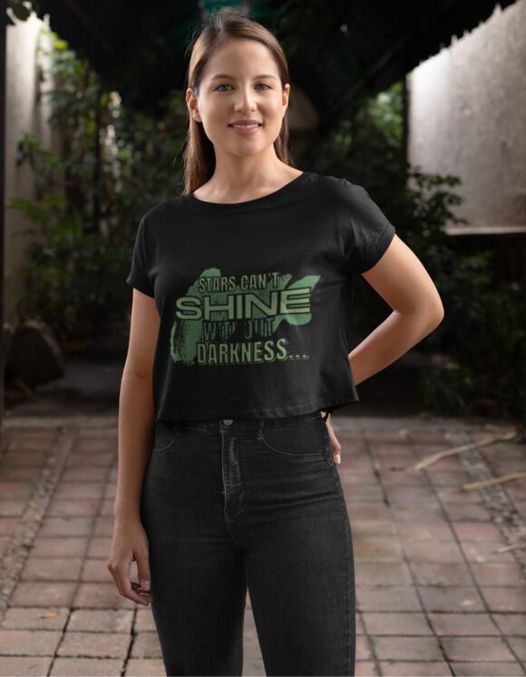 GREEN TYPOGRAPHY CROP T-SHIRT - Image 4