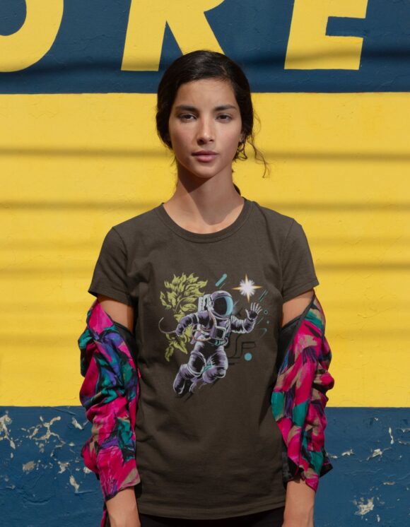 ASTRONAUT VECTOR T-SHIRT - Image 3