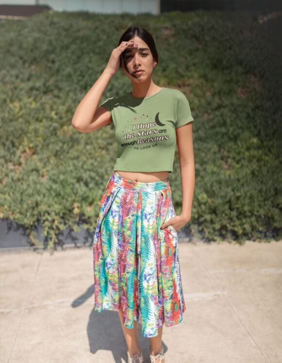 LOOK UP TYPOGRAPHY CROP T-SHIRT - Image 5
